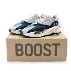 Yeezy Boost 700 Low - Wave Runners